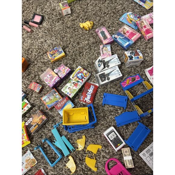 Lot Of Zuru Mini Brands Disney Animator Pantry Star Wars Turtles Grocery Display - Picture 16 of 16